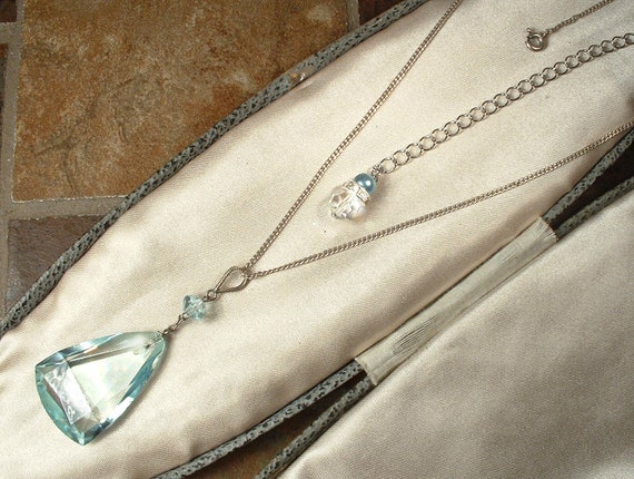 ANTiQue Art Deco Aqua Cut Crystal Pendant Necklac… - image 2
