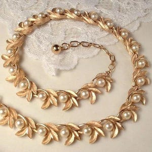 Vintage Gold Glass Ivory Pearl Necklace, Leaf Link Bridal Necklace, Garden Wedding Statement Choker