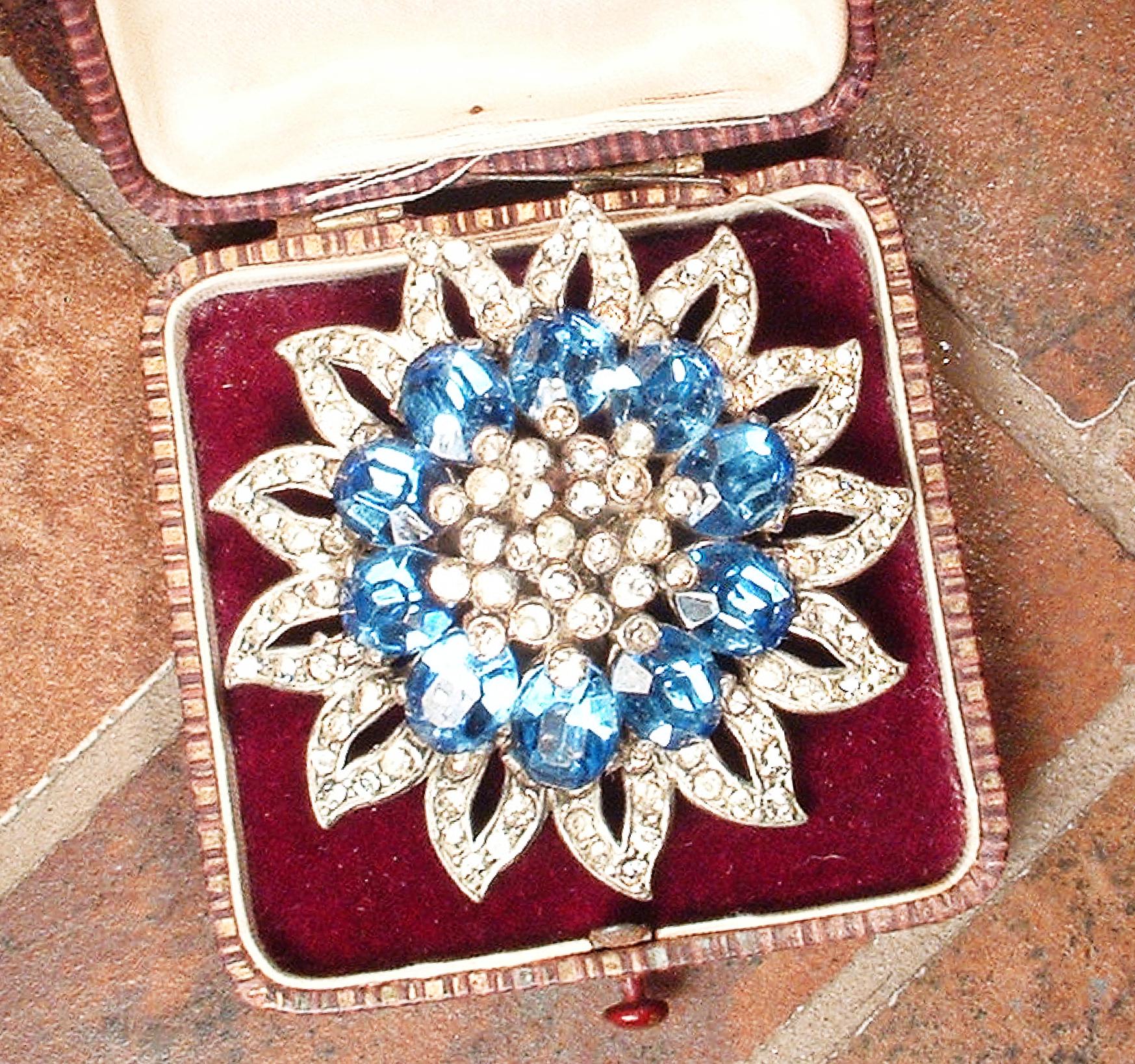 Vintage Sapphire Rhinestone Floral Bridal Hair Comb/wedding  display picture 1