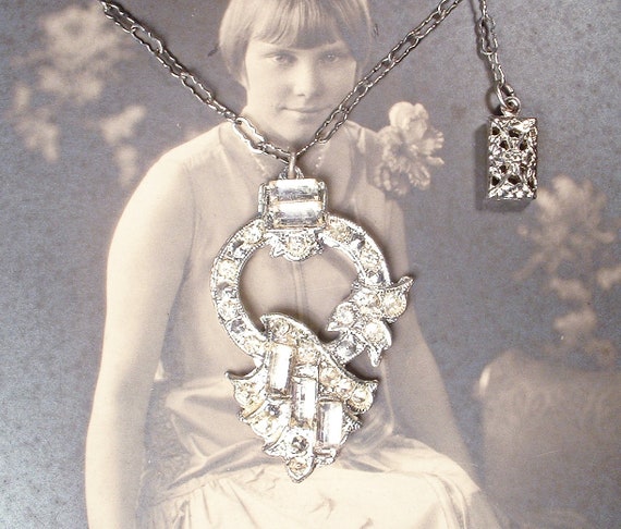 ANTIQUE Art Deco Rhinestone Flapper Pendant Neckl… - image 1