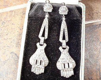 Orecchini pendenti Art Déco/Edoardiani degli anni '30, lunghi pendenti con strass in pasta d'argento a goccia da sposa vintage anni '20 Gatsby, avvitati
