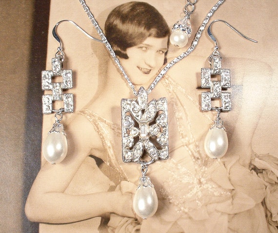 Art deco on sale necklace and earrings
