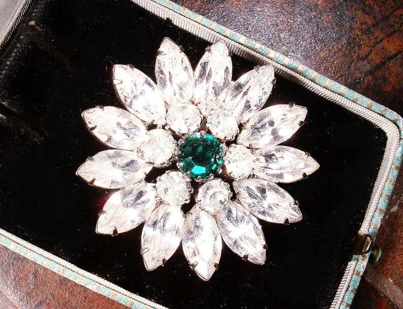 Vintage OOAK 1940s Vintage Emerald HAIR COMBWedding Sash Brooch,Green Rhinestone Art Deco Bridal Hairpiece 1920s Headpiece Head Piece Small