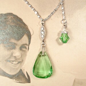 ANTiQUe Art Deco Peridot Green Crystal Necklace, Silver Paste Rhinestone Pendant 1920s Bridal Vintage Wedding Something Old