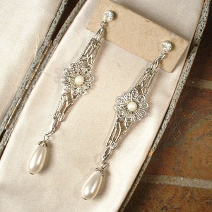 Vintage Art Deco Ivory Pearl Dangle Earrings,Long Silver Filigree Rhinestone Glass Pearl Drop Flapper 1920s Bridal/Wedding Statement Gift image 1