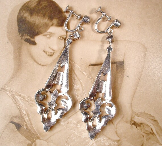 ANTIQUE 1930s Long Art Deco Earrings, Silver Pend… - image 8