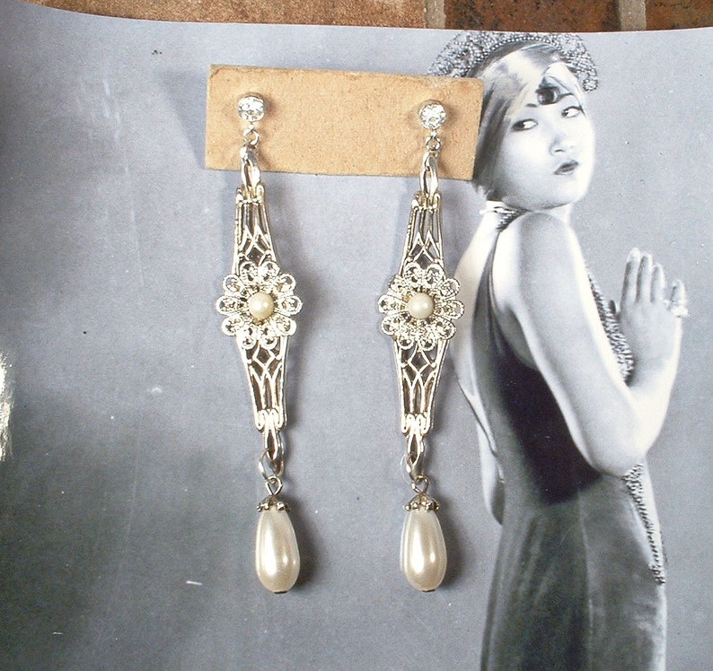 Vintage Art Deco Ivory Pearl Dangle Earrings,Long Silver Filigree Rhinestone Glass Pearl Drop Flapper 1920s Bridal/Wedding Statement Gift image 3