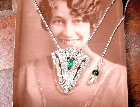 PRISTINE ANTiQue Emerald Rhinestone Art Deco Neck… - image 8