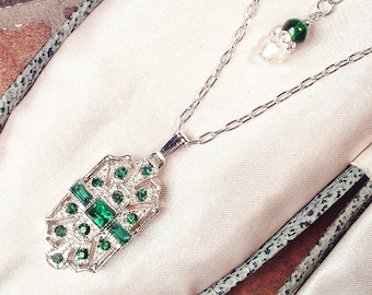 Emerald Green Art Deco Rhodium Filigree Rhinestone Necklace, Bridal Pendant Lavalier, Pave Crystal Silver 1920s Vintage Wedding Edwardian