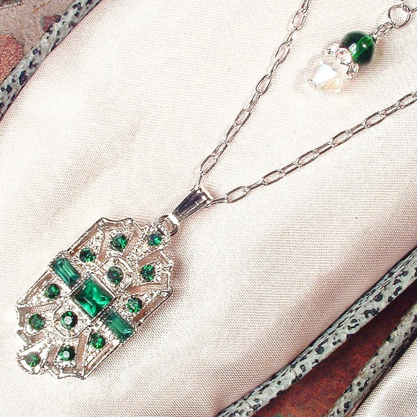 Emerald Green Art Deco Rhodium Filigree Rhinestone Necklace, Bridal Pendant Lavalier, Pave Crystal Silver 1920s Vintage Wedding Edwardian
