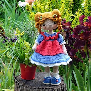 Charming Crochet Doll Pattern - bezauberndes handgemachtes Mädchen, PDF zum Basteln, perfekt für Geschenke, Kinderzimmer Dekor und Amigurumi-Liebhaber