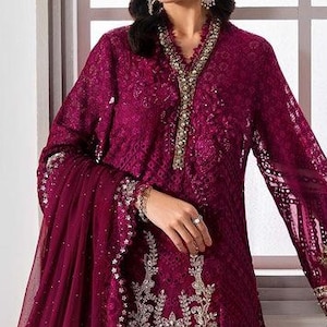 Bridal Lehenga Choli – Red Fancy Lehenga for Wedding, Mehndi Outfit, Trendy Sabyasachi Style Lengha