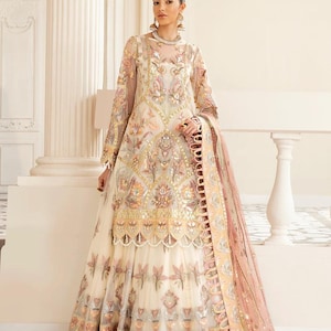 Pakistani Beige Lehenga  Weddings Clothing Dress Lehengas Choli Dress
