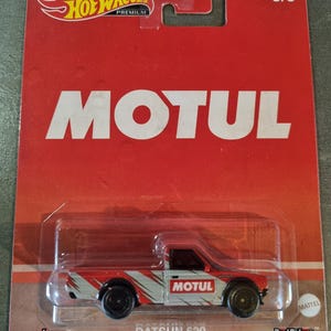 Hot Wheels Premium - DATSUN 620 - rot/grau- Car Culture - Real Riders JDM - Mattel Collectors
