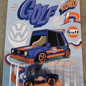 Hot Wheels Tooned Volkswagen Golf MK1 - Série Prata GULF - carro colecionável 1:64