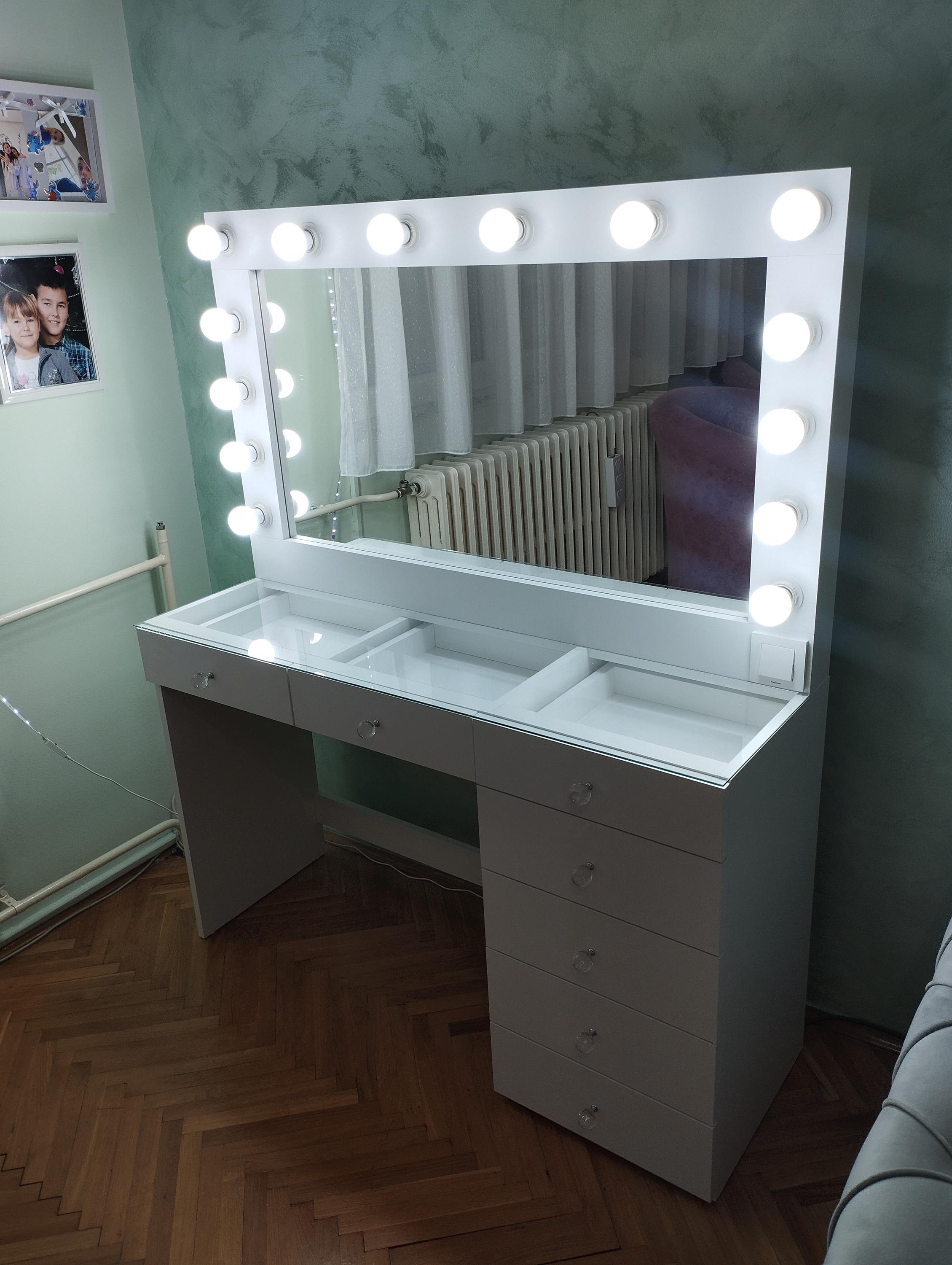 Hollywood Makeup Vanity Table Plan – DIY Desk With Mirror, Lights