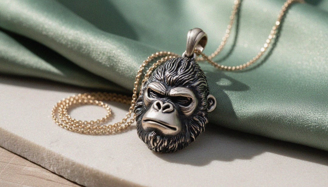 DIFFERENT NECKLACE ゴールド 53cm シルバー925 Gorilla Head Pendant Necklace, 925 Sterling Silver Oxidized