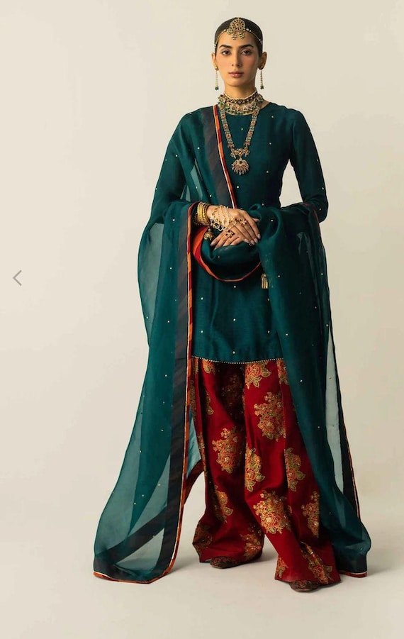 Pakistani Emerald Green N Wine Red Shalwar Kameez | Shisha Silk Tilla Embroidery, 3-piece - Etsy Pakistani Emerald Green N Wine Red Shalwar Kameez | Shisha Silk Tilla Embroidery, 3-piece - Etsy