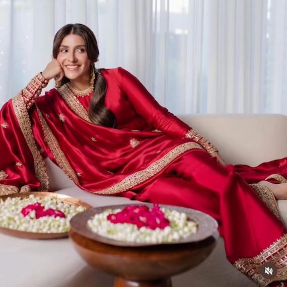 ayeza khan silk dress Ayeza Khan Wear Bridal Dress, Ayeza Khan Wedding Lehenga