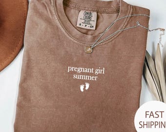 Pregnant Girl Summer Shirt, Pregnancy Announcement , Christmas Gift for Pregnant Mom