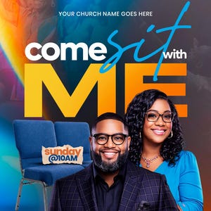 Pu&ograve; includere: Un poster promozionale con il testo "Come Sit With Me" in grandi lettere colorate. L'immagine presenta un uomo e una donna sorridenti e una sedia blu. Il testo "Sunday @10AM" &egrave; anch'esso visibile.