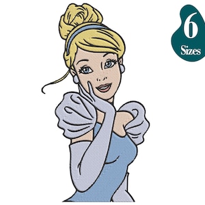 Puede incluir: Diseño bordado de una princesa de dibujos animados con cabello rubio recogido en un moño, vestida con un vestido y guantes azules. La princesa sonríe y se toca la cara. Una etiqueta de color verde azulado con el texto "6 Tamaños" está en la esquina superior derecha.