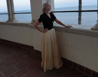 Antique Ball Gown Vintage 1940-50's Maxi Dress Black Fitted Top Cross Bust Short Sleeve Extra Long Cream Lace Skirt Lined Dress Size M
