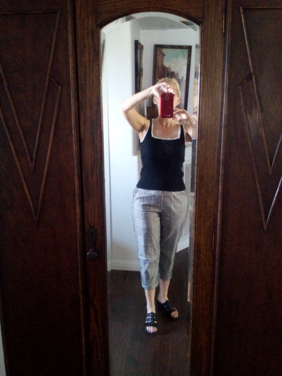 Sample Small Capri Poly Velvet Textured Herringbo… - image 2