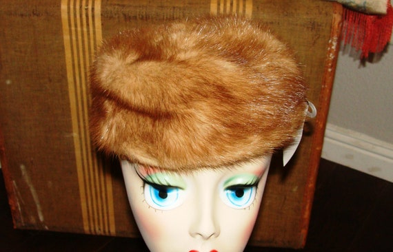 Vintage 1960s Miss Alice for Lord&Taylor Brown Rabbit Fur Pillbox Hat RN 137110 il_1080xN.5745963638_qgvl.jpg main image 4