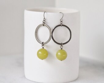 Big Jade Bead on Titanium Circle Earrings, Yellow Green Gemstone Titanium Hoop Niobium Sensitive Ears Earrings, Hypoallergenic Nickel Free