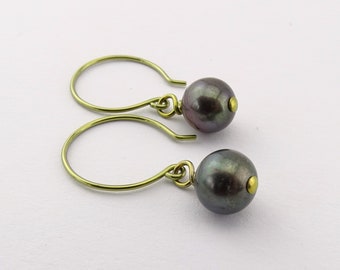 Black Pearl Earrings, Yellow Gold Niobium Nickel Free Earrings, Freshwater Pearls Hypoallergenic Earrings for Sensitive Ears, Non Allergenic