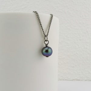 Black Pearl Pendant Titanium Necklace, Niobium Wire Wrapped Real Freshwater Pearl, Hypoallergenic Nickel Free Necklace for Sensitive Skin