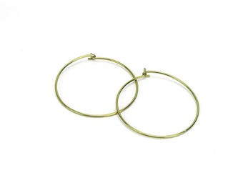 Grandes créoles en niobium dorées, Créoles en niobium couleur or jaune pour oreilles sensibles, Bijoux hypoallergéniques sans nickel, Boucles d'oreilles en niobium