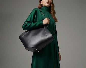 Black Genuine Leather Shoulder Handbag | Minimal Structured Everyday Tote