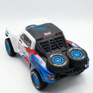 Modificación de la llanta de repuesto del camión del desierto Arrma Mojave Grom para una apariencia a escala 1/16