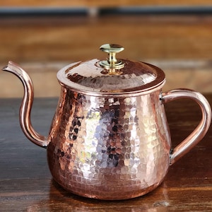 Tetera de cobre martillado a mano: tetera rústica de cobre hecha a mano, tetera artesanal (750 ml)