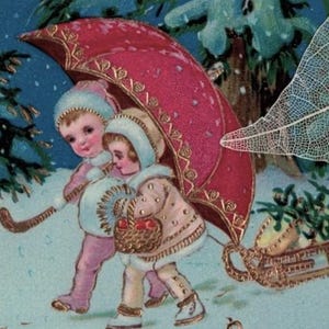 1910年以前の、赤い傘とそりを持って森の中を歩く2人の子供の 
