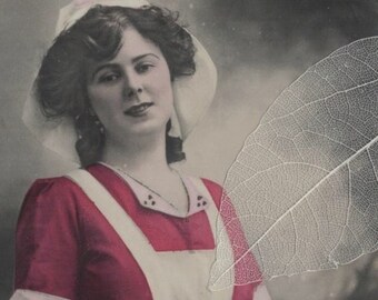 1907 GAYNOR ROWLANDS (1883-1906) Actrice anglaise en costume de laitière avec seau Carte postale ancienne
