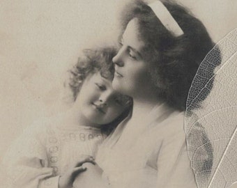 UNUSED C 1908 Mother & Daughter Loving Portrait Antique Postcard