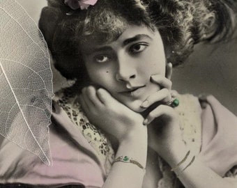 UNBENUTZTE wunderschöne französische Schauspielerin GENEVIÈVE LANTELME (1883-1911) Antike Postkarte
