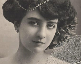 1907 GEORGETTE DELMARES Antique French Postcard See Condition
