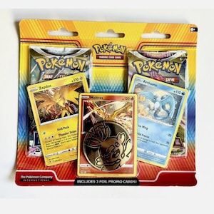 Gloednieuw lot van 4 Pokémon Articuno, Zapdos, Moltres-kaartbundel – 2 pakketten, munt, verzending op dezelfde dag | Ongeopend - verzegeld