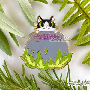 Cauldron Cat Hard enamel pin - glow in the dark