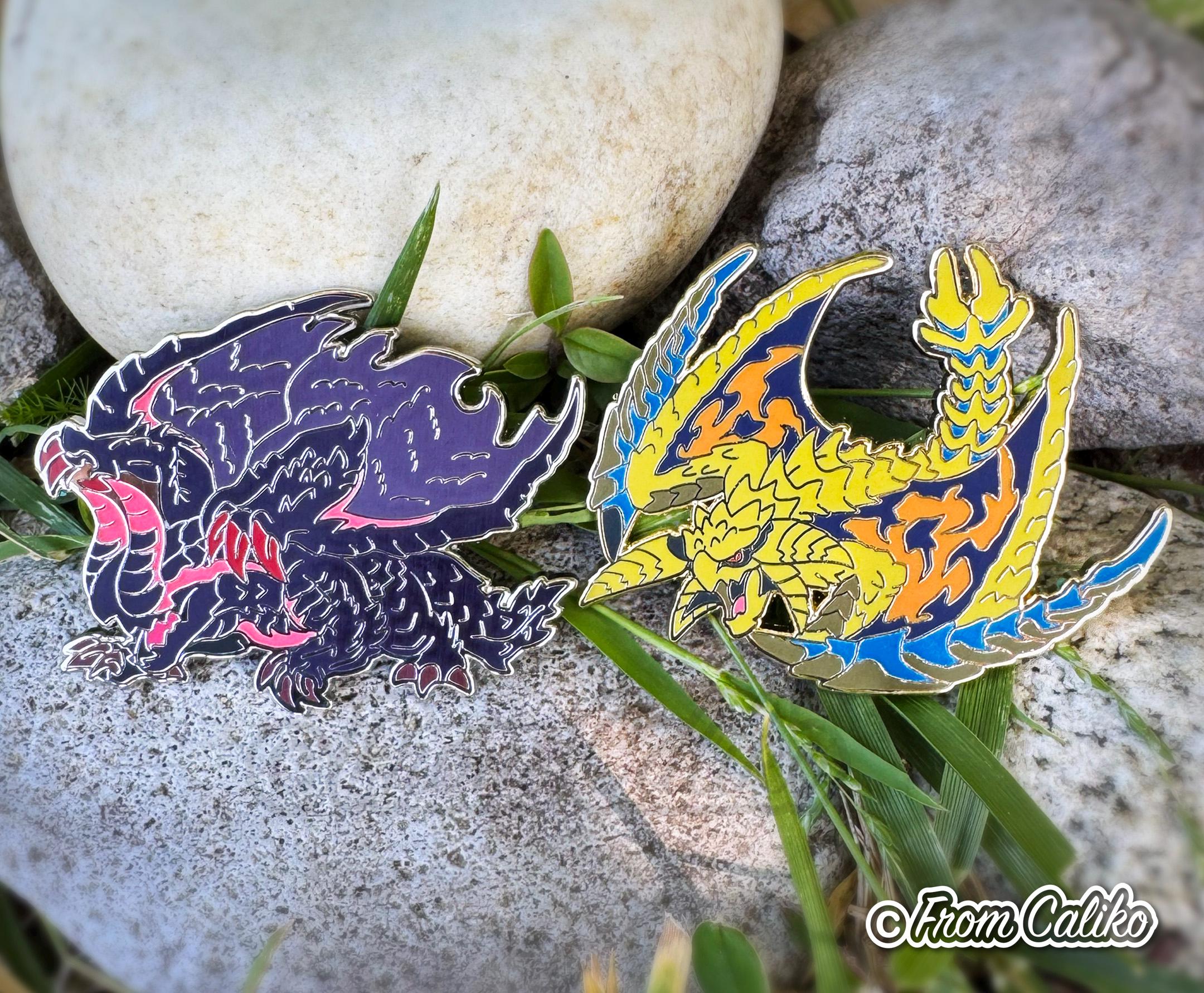 Glow-in-the-dark Monster Enamel Pins – Gore Magala & Rey Dau - Etsy