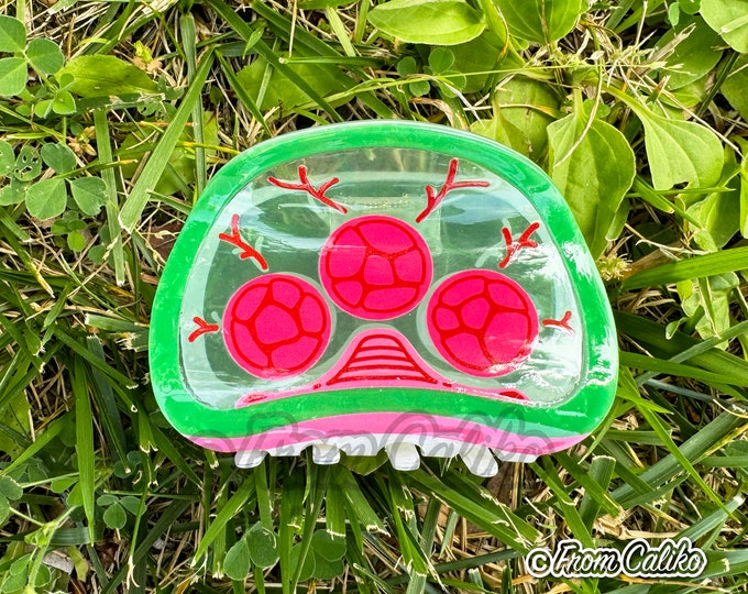 Video Game Alien Baby Larva Hair Claw
