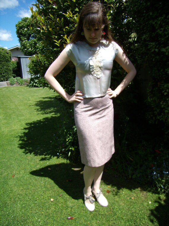 1950s pink high waisted pencil skirt