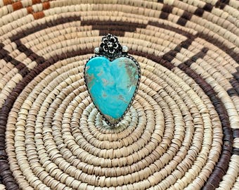 Large Australian Turquoise and sterling silver ring. size 8.5