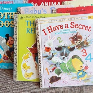 Set aus 8 kleinen goldenen Büchern, Gänseliesel, nur zum Spaß, ich habe ein Geheimnis, kleine rote Henne, neuer Welpe, Babybuch, Tierfreunde, Bauer