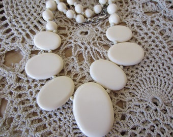 Unique White Beaded Vintage Necklace