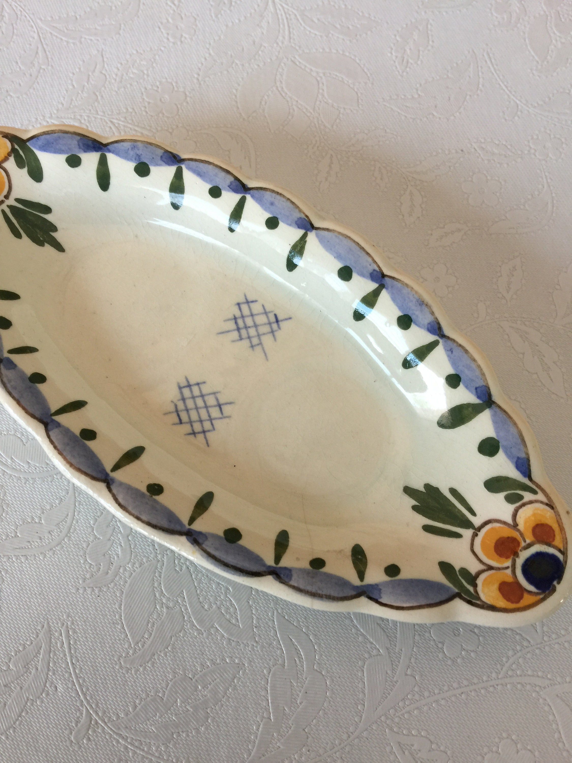 楕円形の陶器製花模様皿 デルフブルー＆ホワイト刻印入り - Etsy 日本